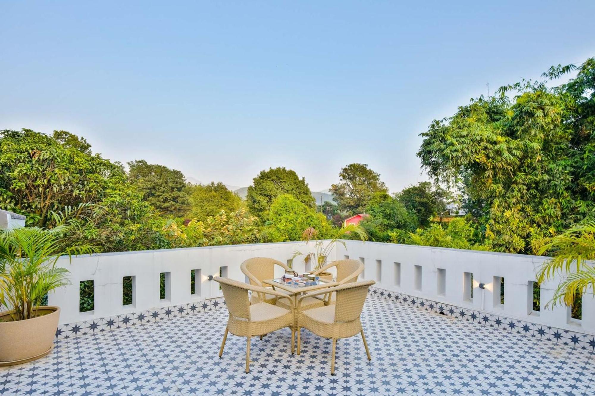 Villa Sierra Sky - Exquisite Elegant 4 Bedroom Villa Деградун Екстер'єр фото